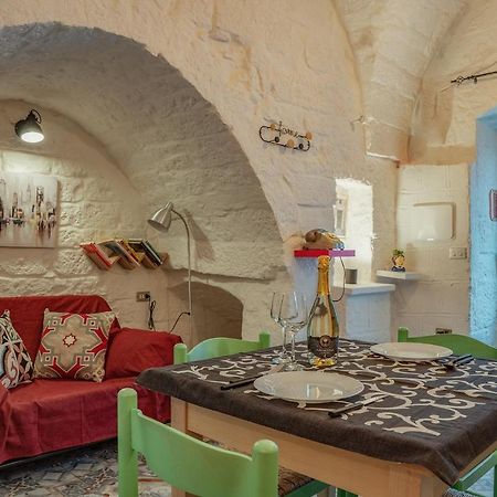 Casa Vacanze “House On The Left” Ceglie Messapica Extérieur photo