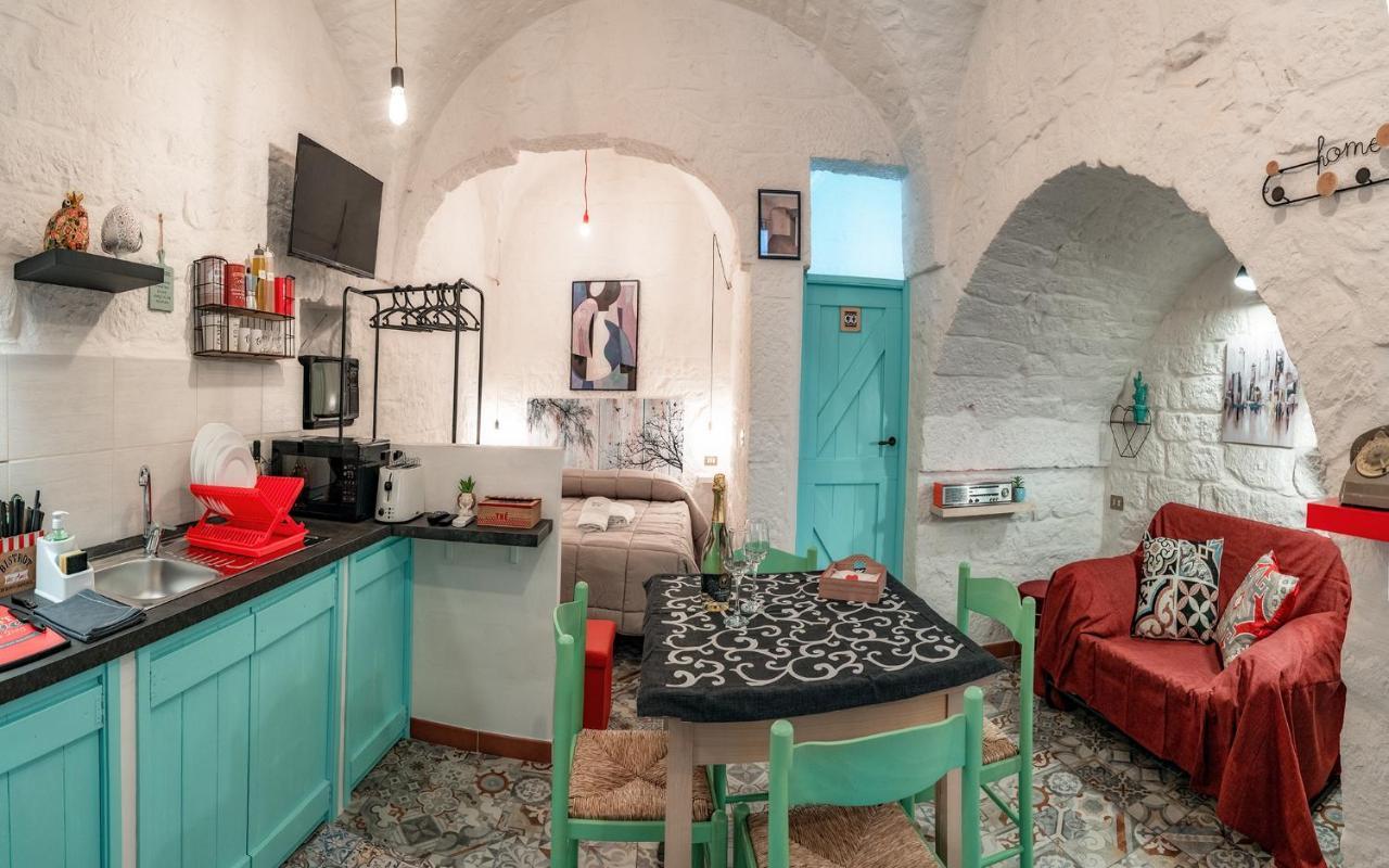 Casa Vacanze “House On The Left” Ceglie Messapica Extérieur photo